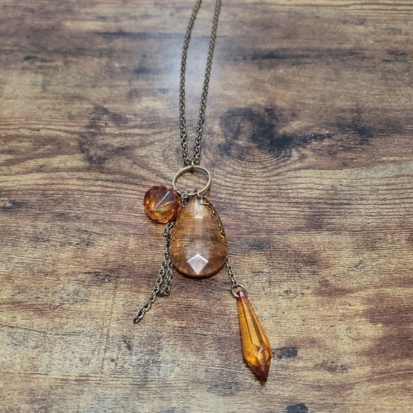 3/$15 amber colored gems statement necklace - Picture 6 of 6